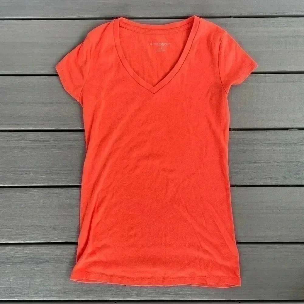 Liz Lange Short Sleeve Maternity Shirt Size Medium Color Orange